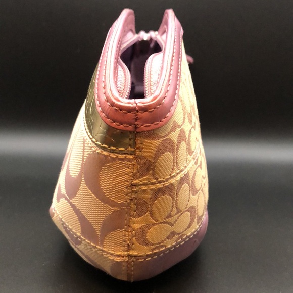 Coach Shiny Metallic Leather Lilac cosmetics bag - Picture 4 of 14